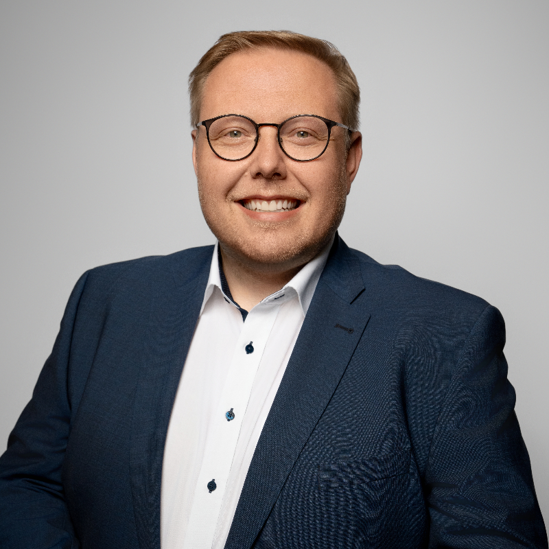 Dr. Simon Lange